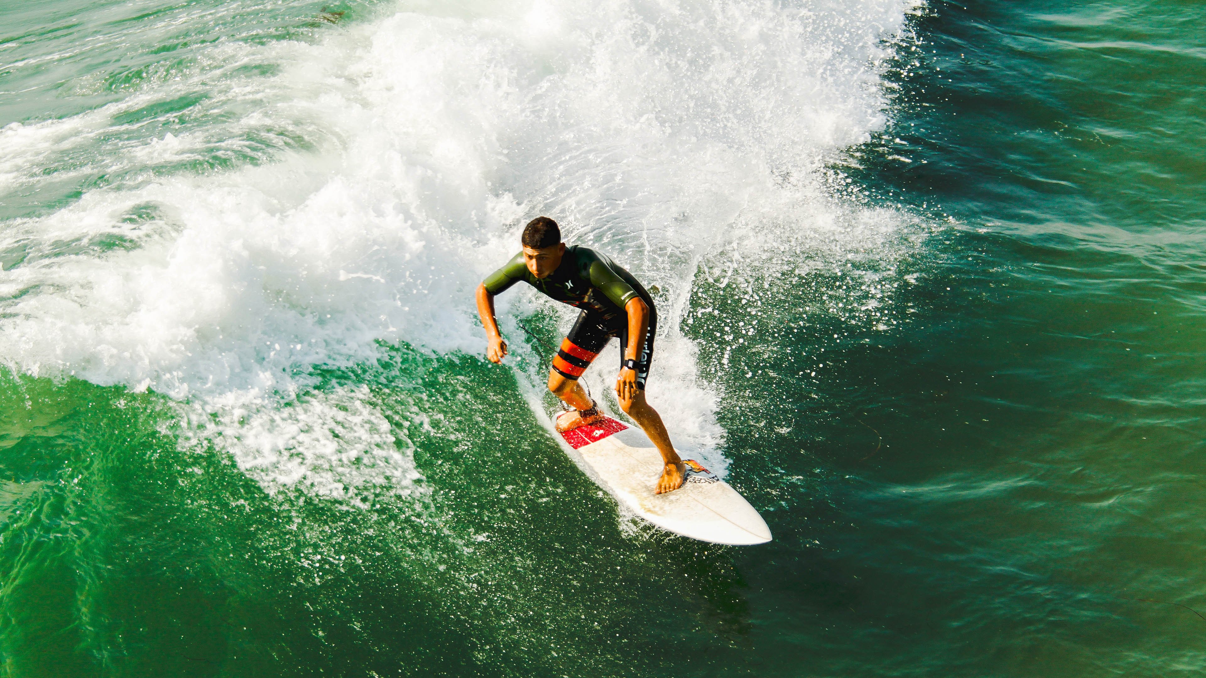 前NBA球员怀特塞德更新社媒晒照,定位显示已抵达上海,怀特塞德效力过的球队